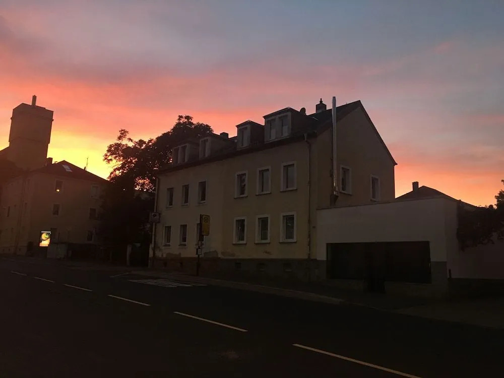 Ferienhaus Landeskrone für 10 Personen mit Sauna, Terrasse, inkl Parkplatz in Dresden