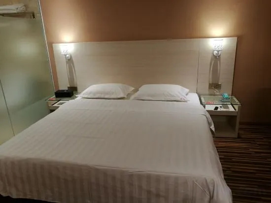 Xingji Business Hotel West Sun Wen Road Pedestrian Street