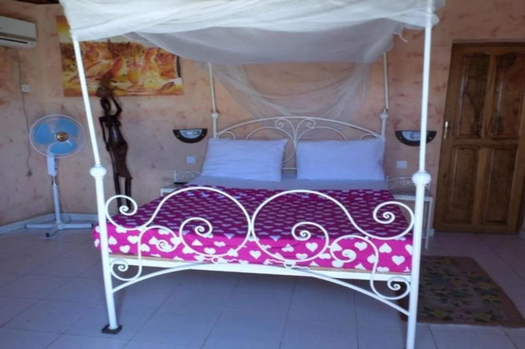 Les Cristaux Roses