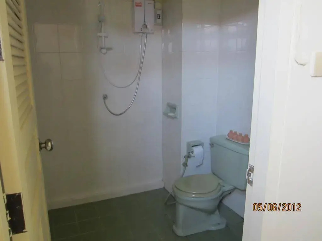 Siam Tulip Guesthouse & Restaurant