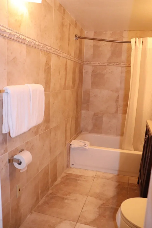 Steps From The Boardwalk 2 Bedroom Hotel Room