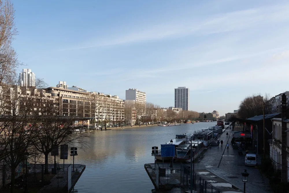 Veeve - La Fayette Light
