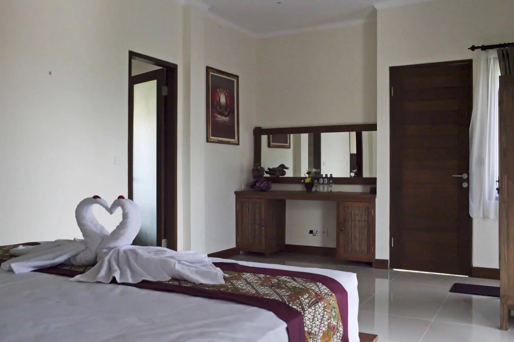 Tini Villa
