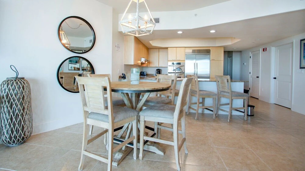 Breathtaking Bay Views. - Unit Crb0606
