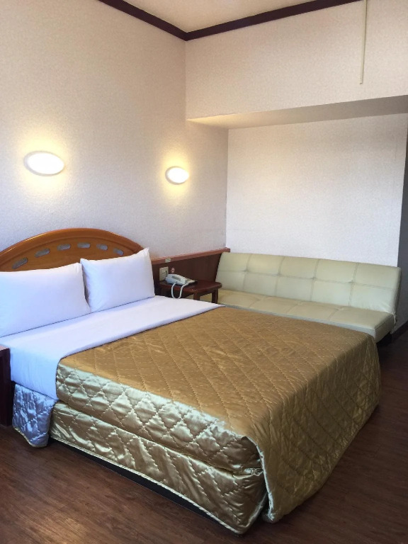 Diamond Hotel