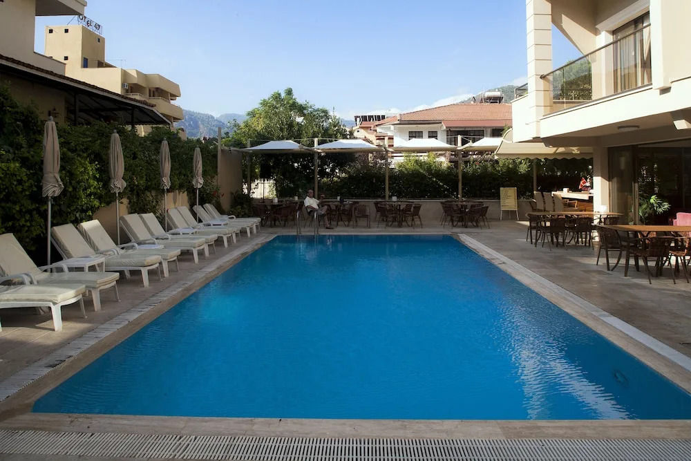 EcemHotel