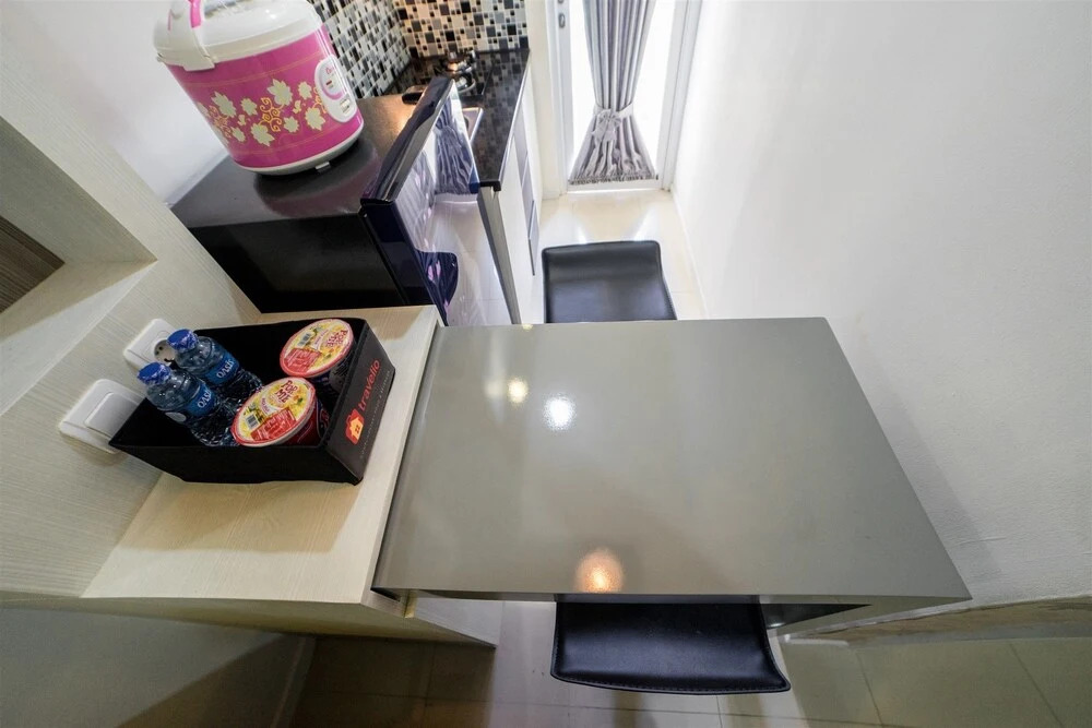 Relaxing Apartment at Parahyangan Residence