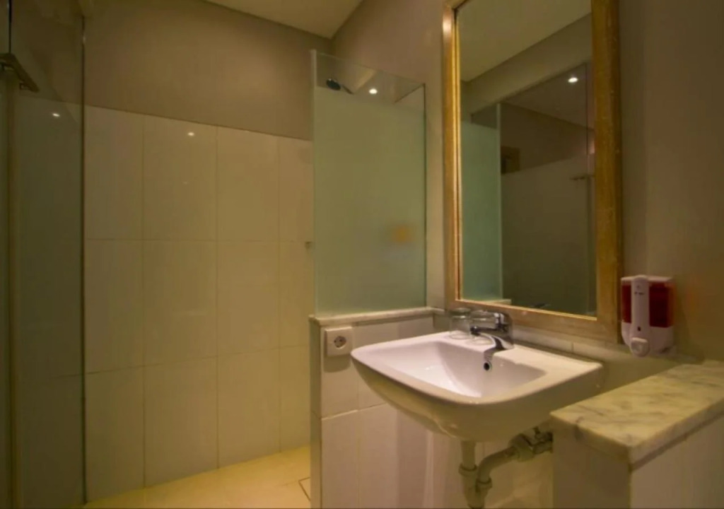 OYO 2854 COZY B&B Seminyak