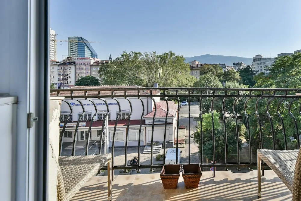 FM Premium Luxury 3-BDR Apartment - Traditional and Modernity