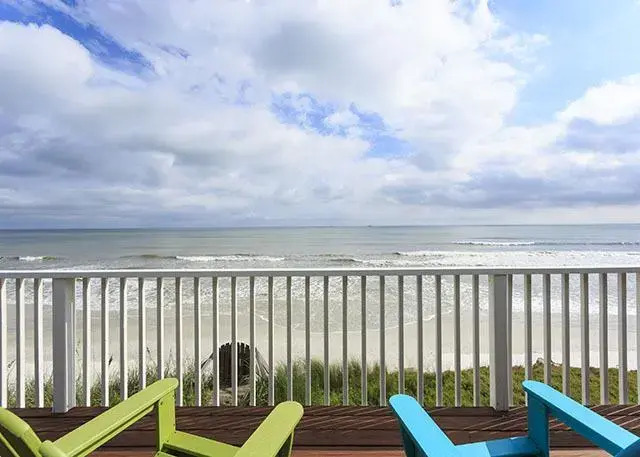 Blue Parrot by Vacation Rental Pros