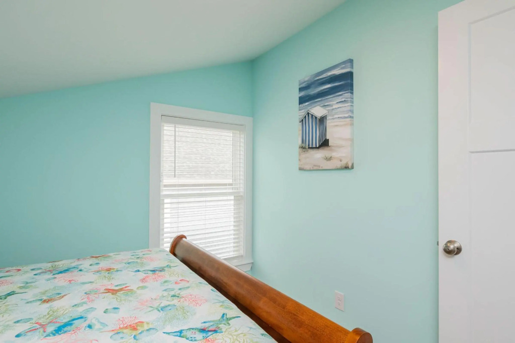 Southern Seabreeze by Oak Island Accommodations