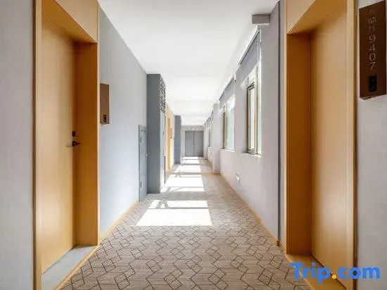 Jiudinghong Business Hotel