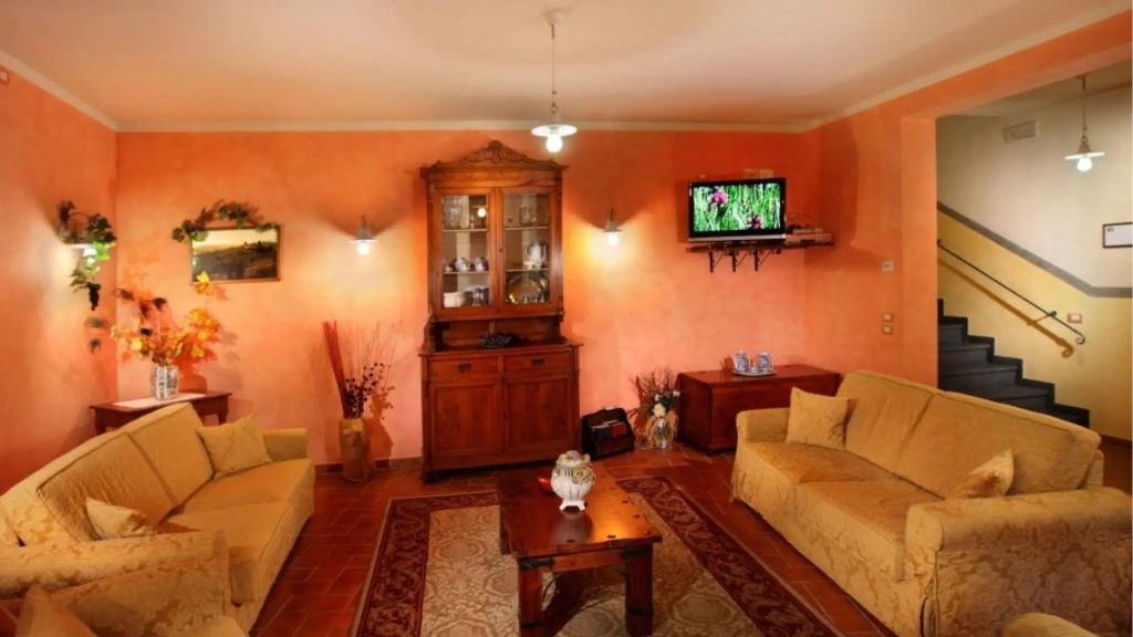 Superb Villa at Short Distance From Montecatini Pool Basketball Court Soccer Ping-pong Mountain-villa Ferrette