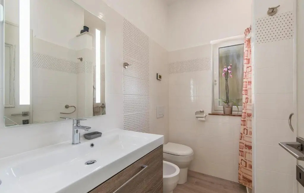 Apartment Complex Orzan Lovrecica