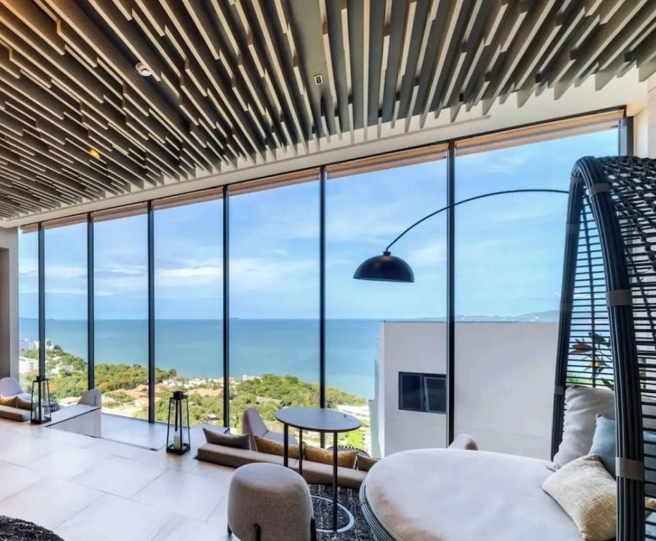 2 Bed Room Sea View High Floor Luxury Accomodation