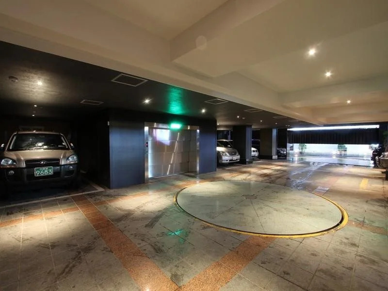 A Seven Hotel