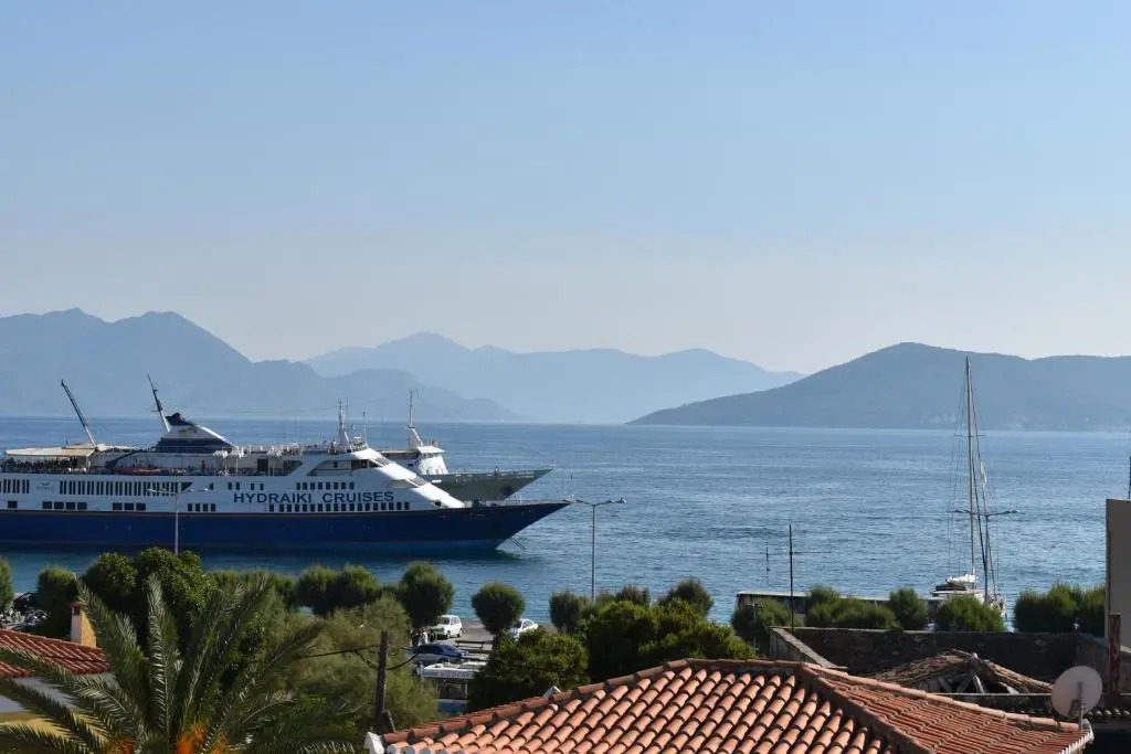 Aphrodite Art Hotel Aegina