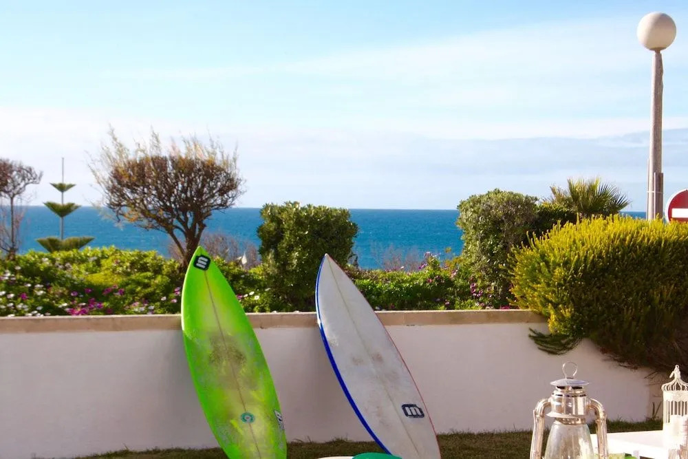 Surf Riders & Co - Surf Camp Moinhos