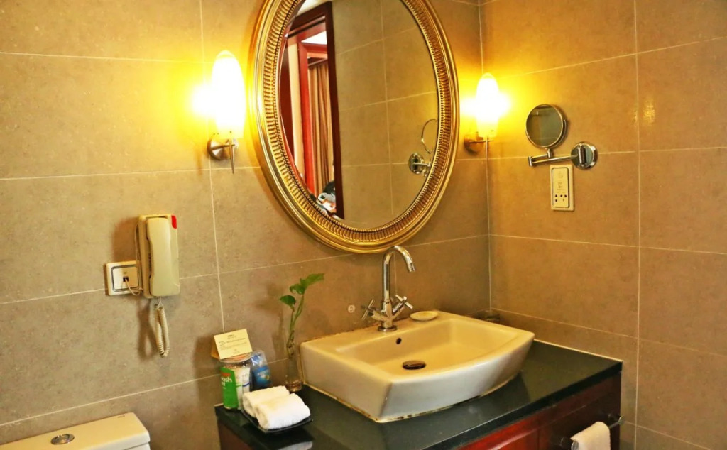 Harbour Oriental Hotel