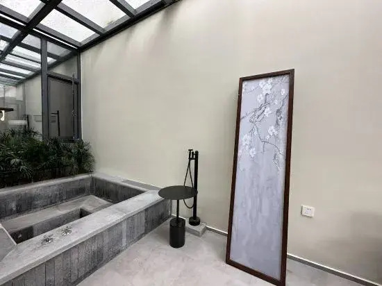 Day-Lily Inn (Tengchong Mayugu Hot Spring Town Store)