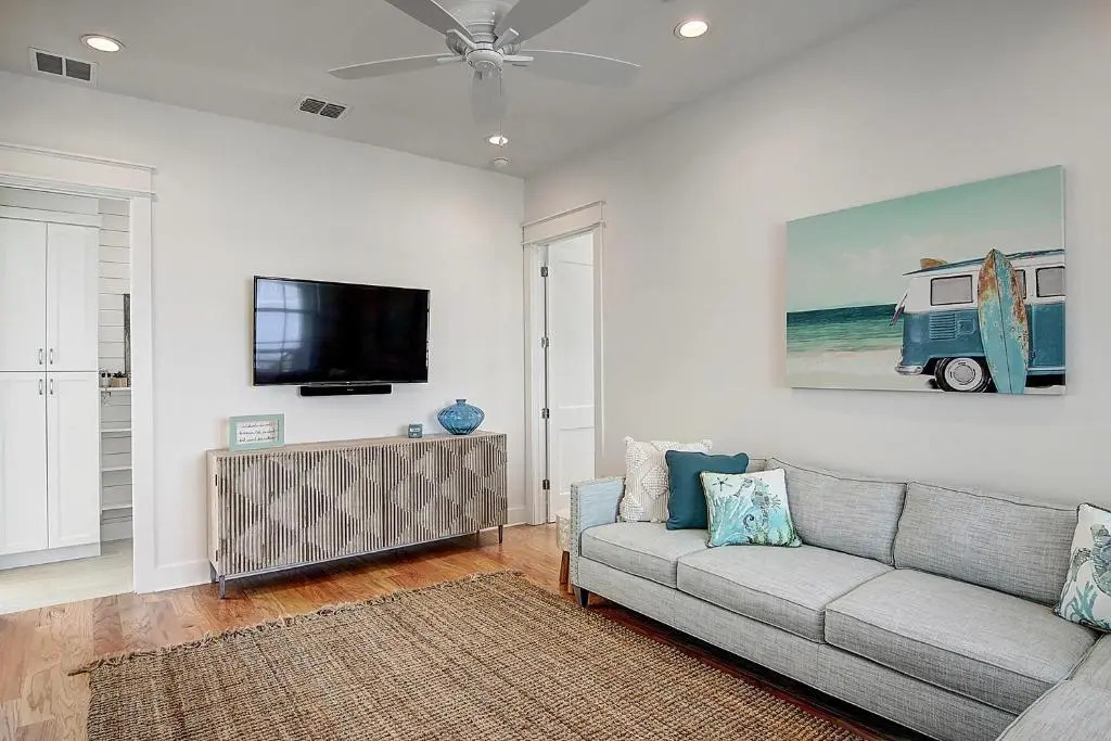 Capella at the Shore 208 RO