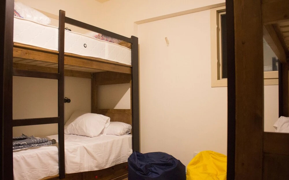 Ithaka Hostel