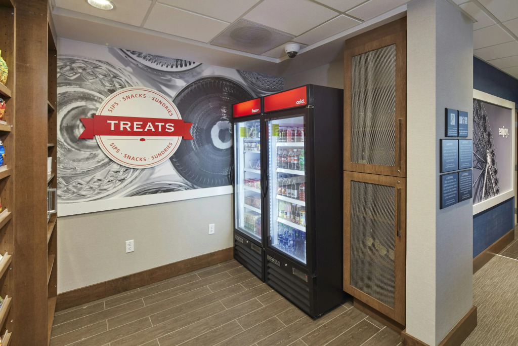 Hampton Inn & Suites Sacramento at CSUS