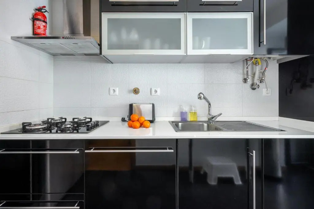 Premium Family Apartment W/ Lift, Ac & Barbecue
