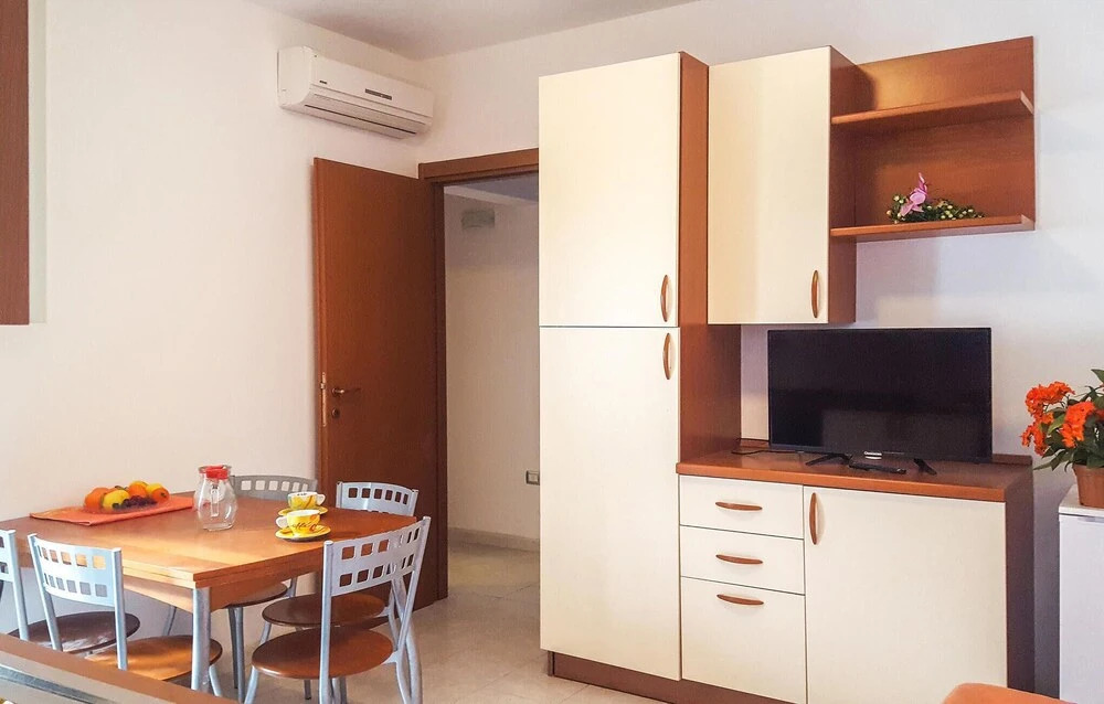 Awesome Apartment in Santa Maria al Bagno With 2 Bedrooms