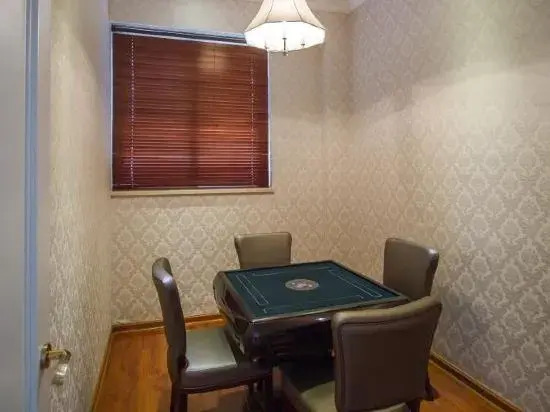 Gushi Yibai International Hotel