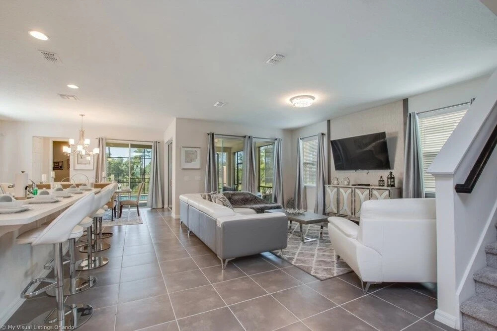 Luxury 6 Bed Villa With Saltwater Pool/spa, Game R 6 Bedroom Villa by Redawning