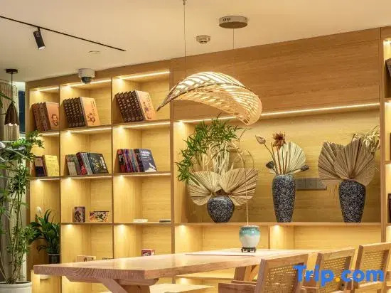 Jeunesse Heguang (Shanghai Guangda Convention & Exhibition Center, Caobao Road Metro Station Branch)