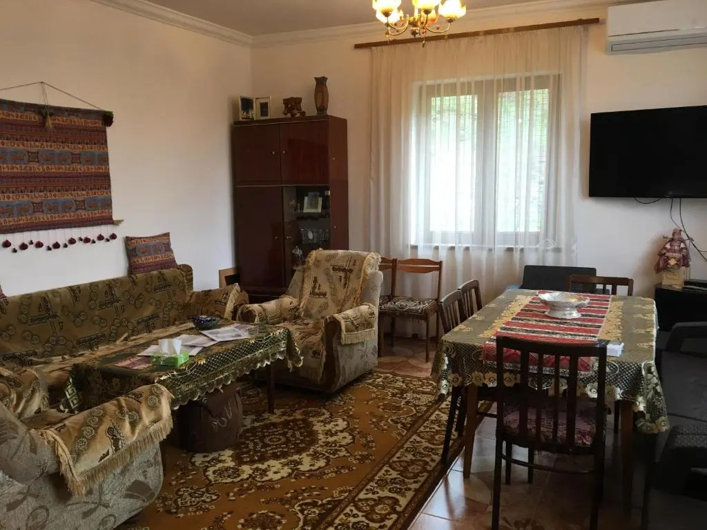Syunyats guest house