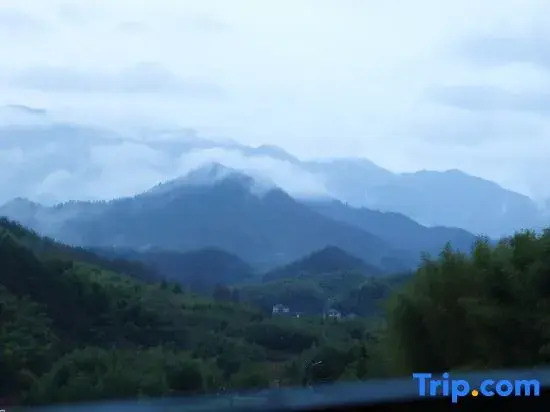 Yundu Lin'an Mountain Wild Resort Homestay (Daming Mountain Fengzhigu Branch)