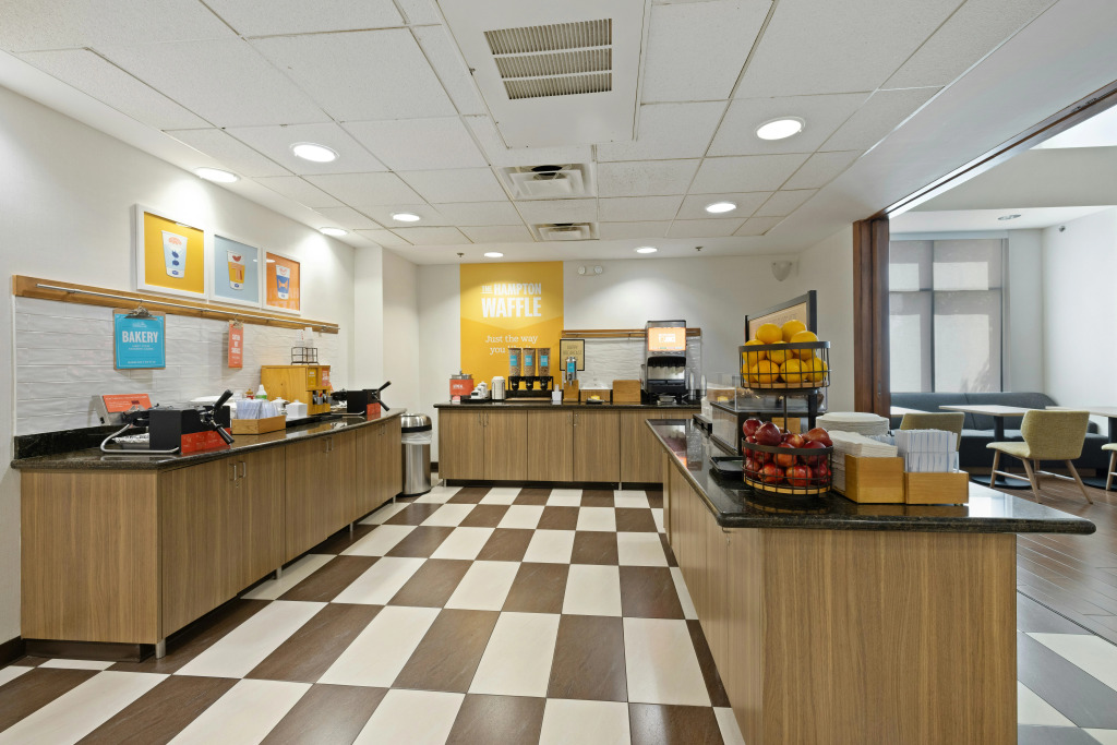 Hampton Inn & Suites Madera