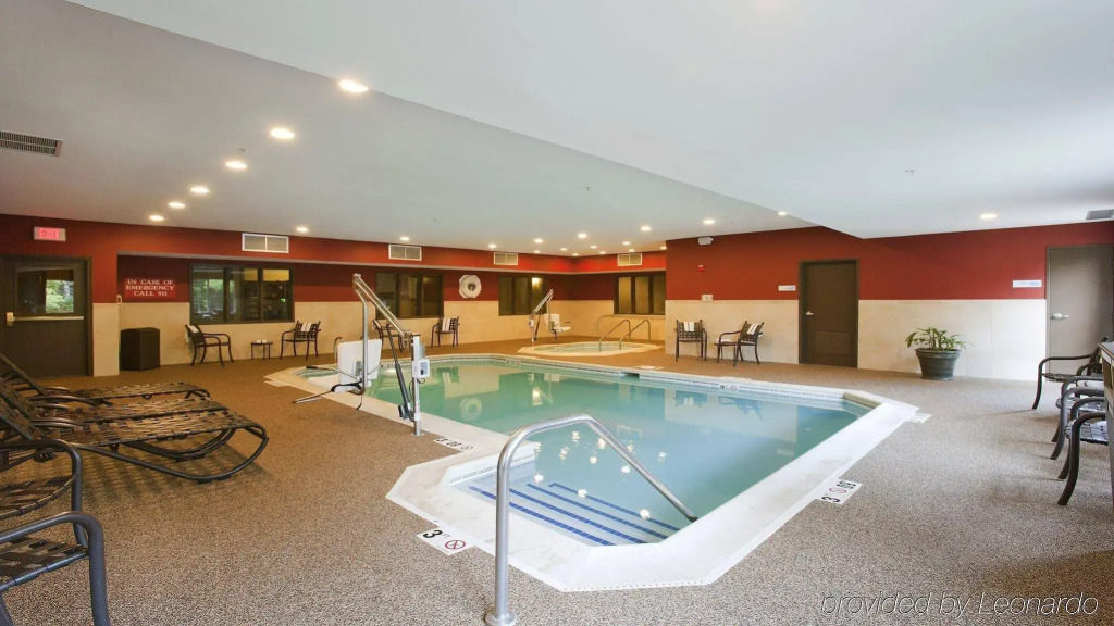 Holiday Inn Express & Suites Chicago Deerfield Lincolnshire by IHG
