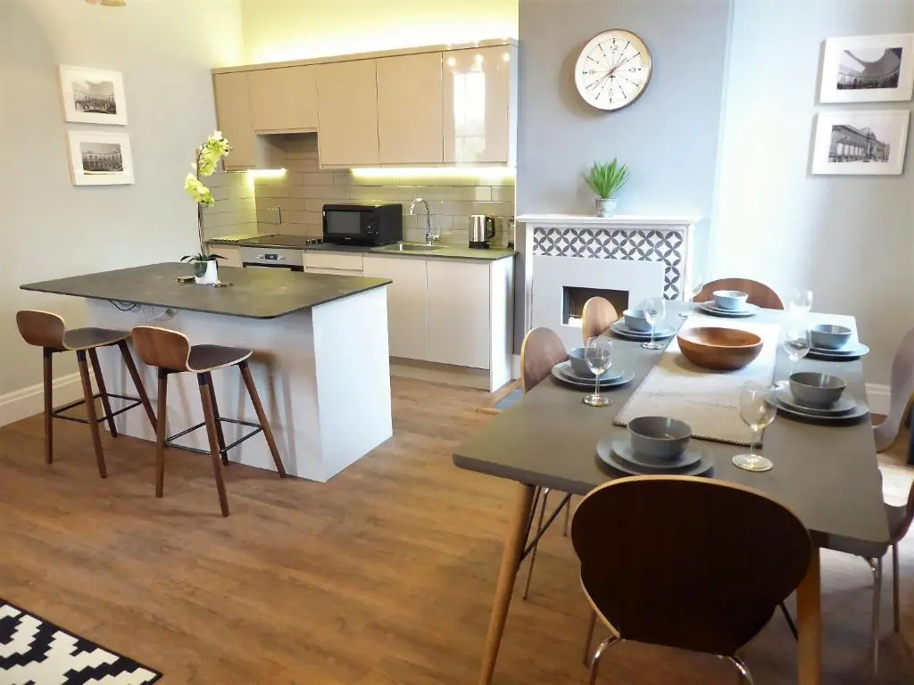 The Broderick at Claremont Apartments
