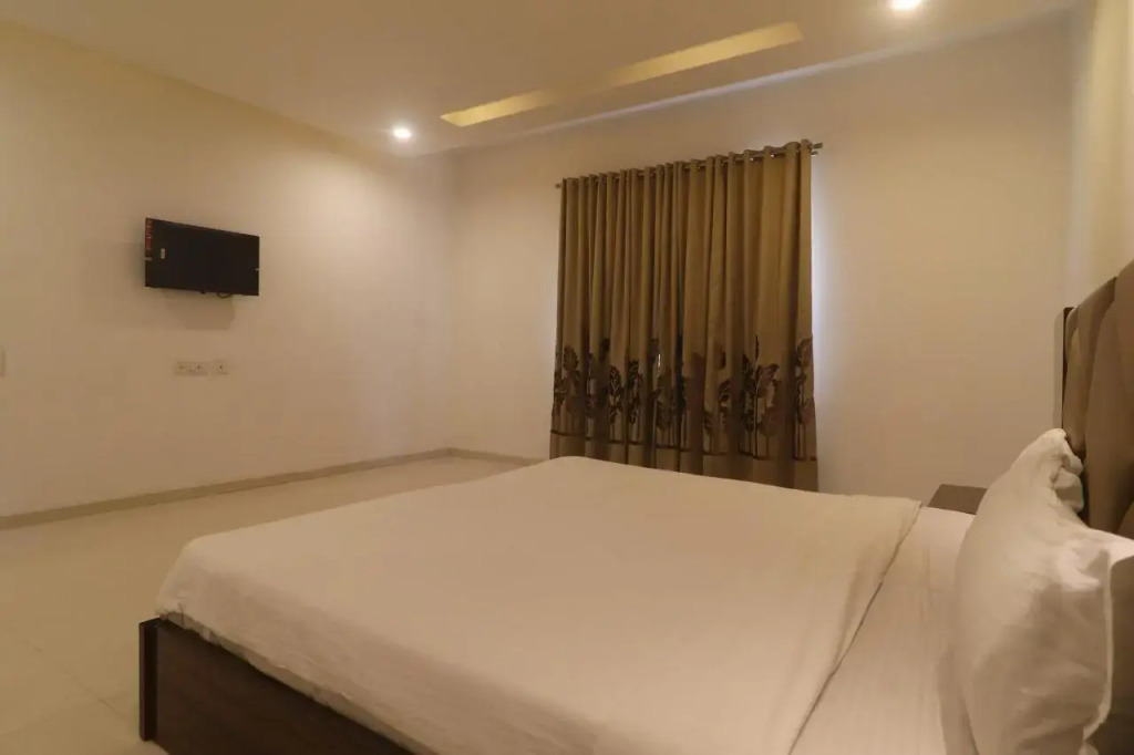 Ekasila Suites by Iroomz