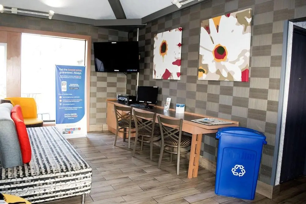 Quality Inn & Suites North