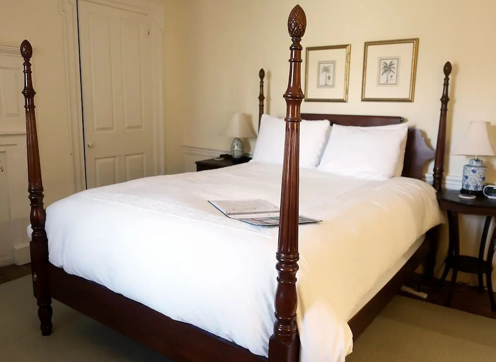 Inn at Glencairn