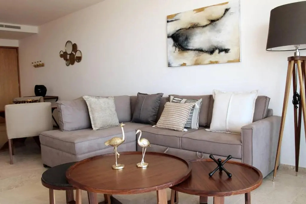 Beautiful apartment with the best view to the Arch! Solaria D 203