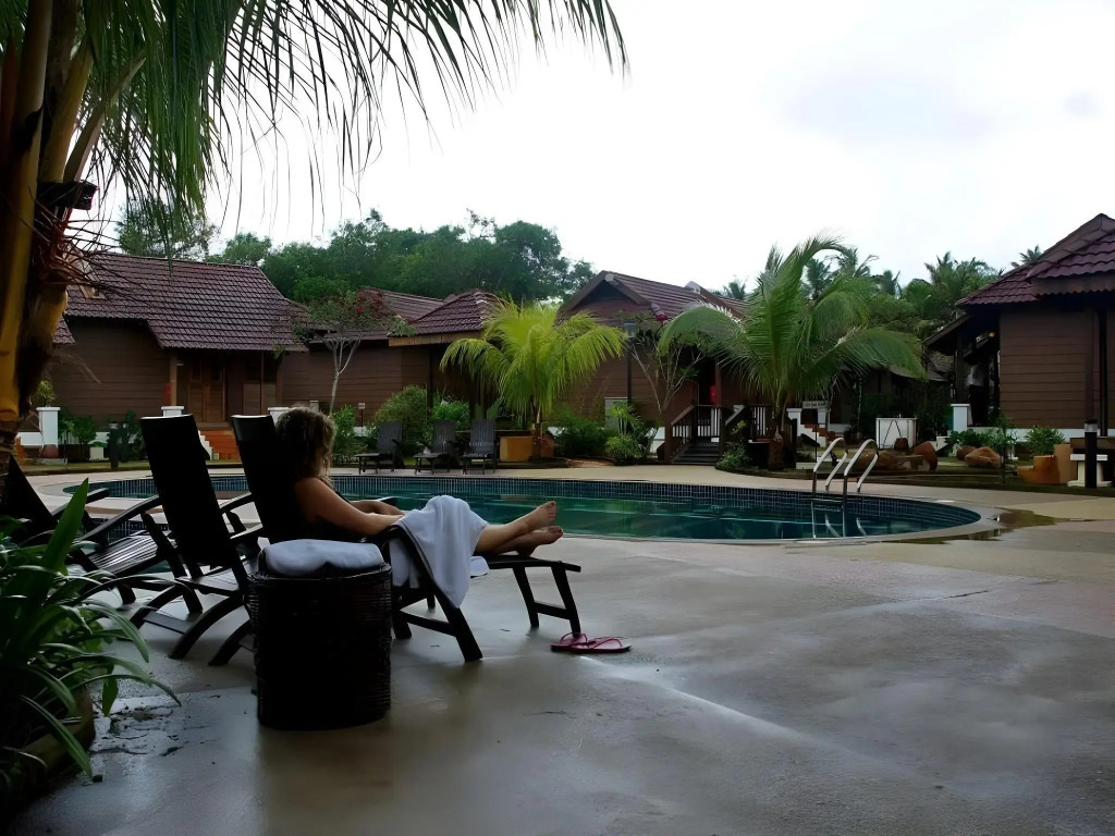Ulek Beach Resort