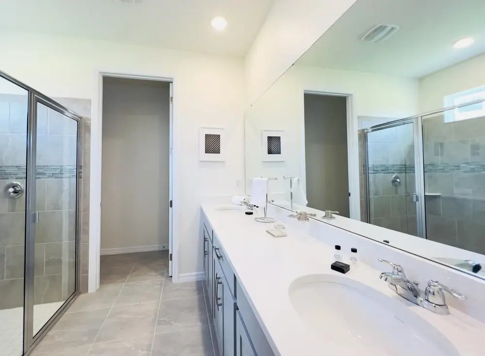 Brand New charming themed home near Disney