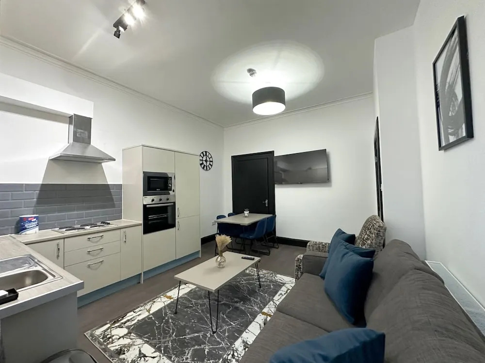 Mulberry Aparthotel