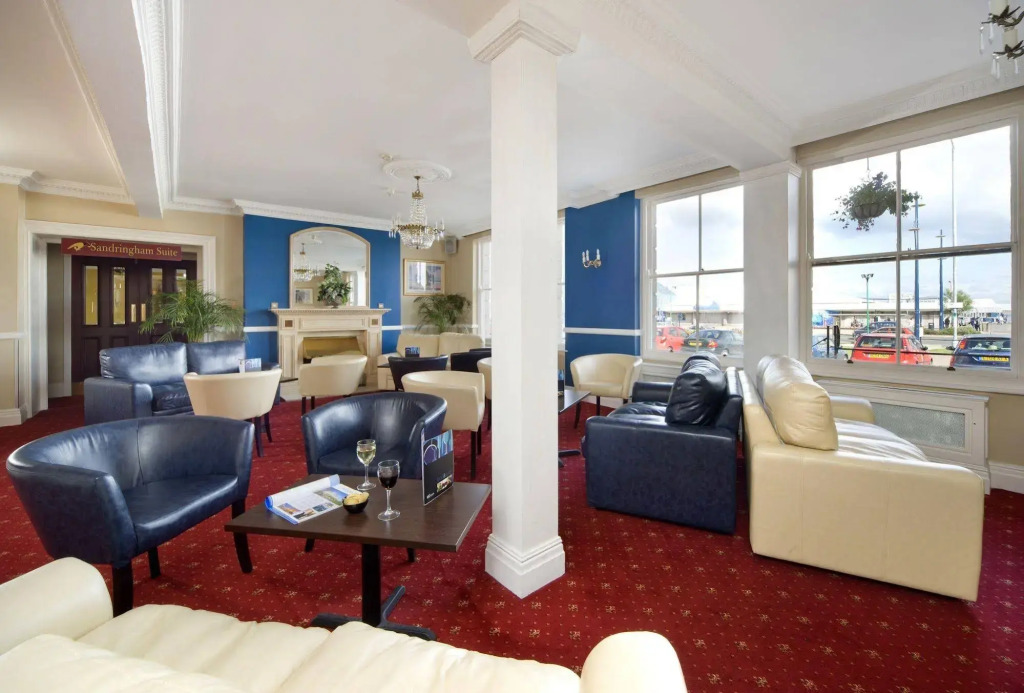 The Carlton Hotel
