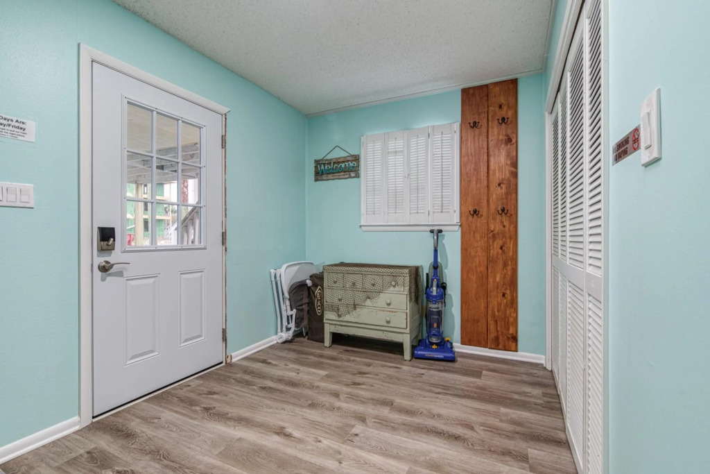 Zula Dreams Beach House, 1min Walk To The Beach, Sleeps 16, Private Heated Pool, Pets Welcome, Fenced Yard