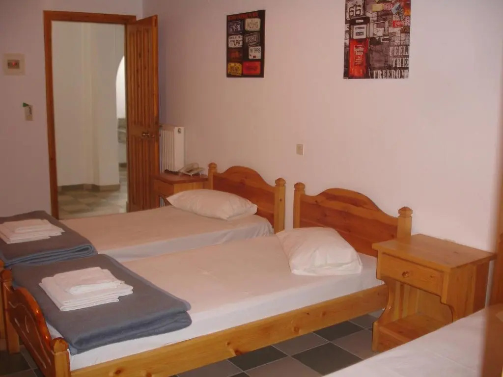 Sirocos Rooms And Studios