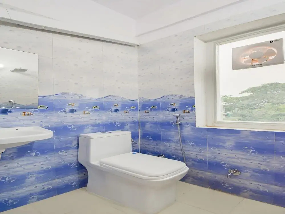 Oyo 47025 Hotel Rishabh Inn