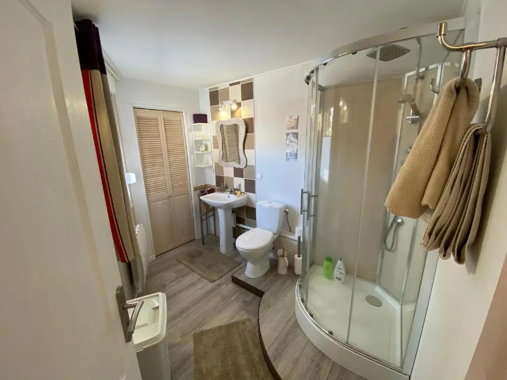 Studio rez-de-chaussée, à Lesquin/Lille aéroport
