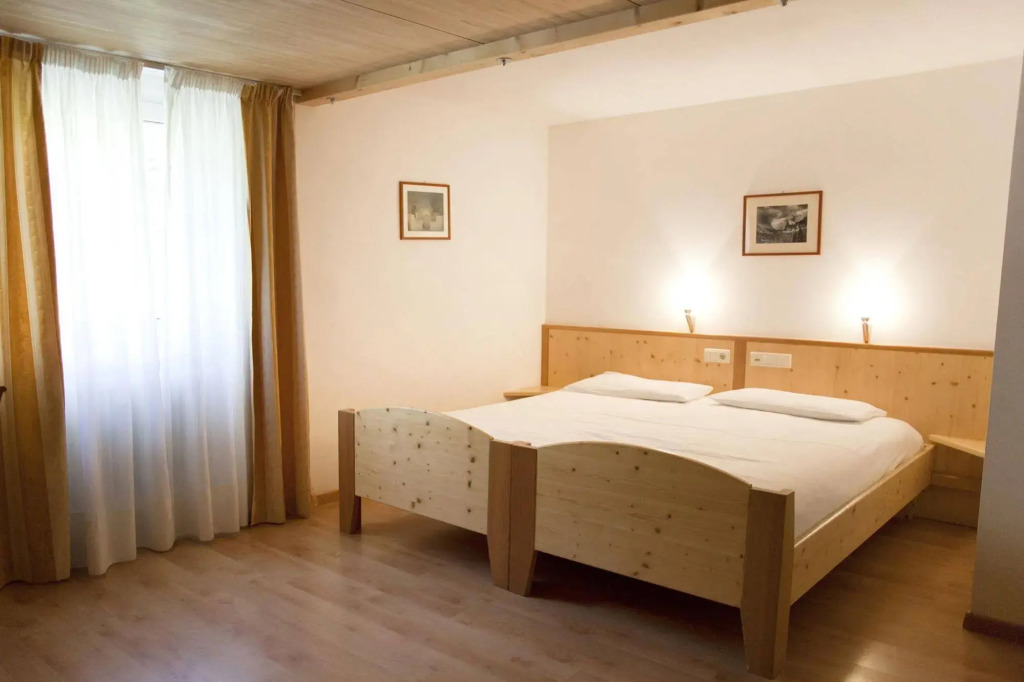 Hotel Meisules